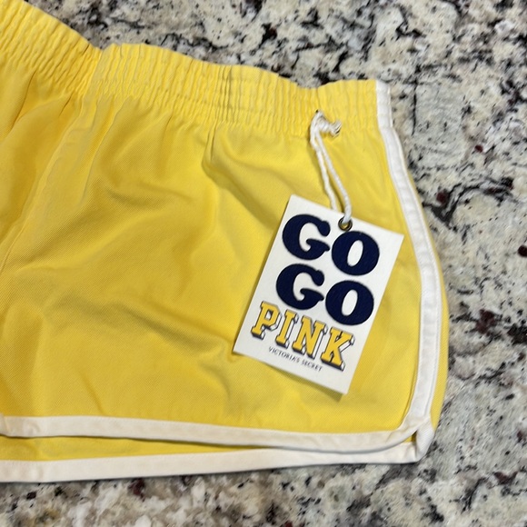 Victoria’s Secret Pink Twill Shorts Multiple Sizes Lemon - Picture 3 of 6